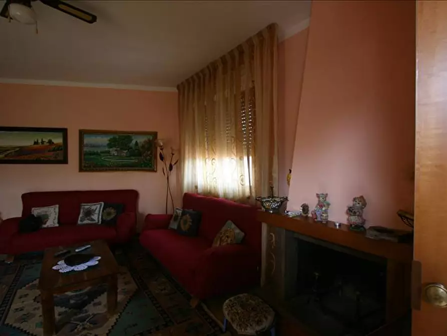 Immagine 8 di Appartamento in vendita  a Sinalunga