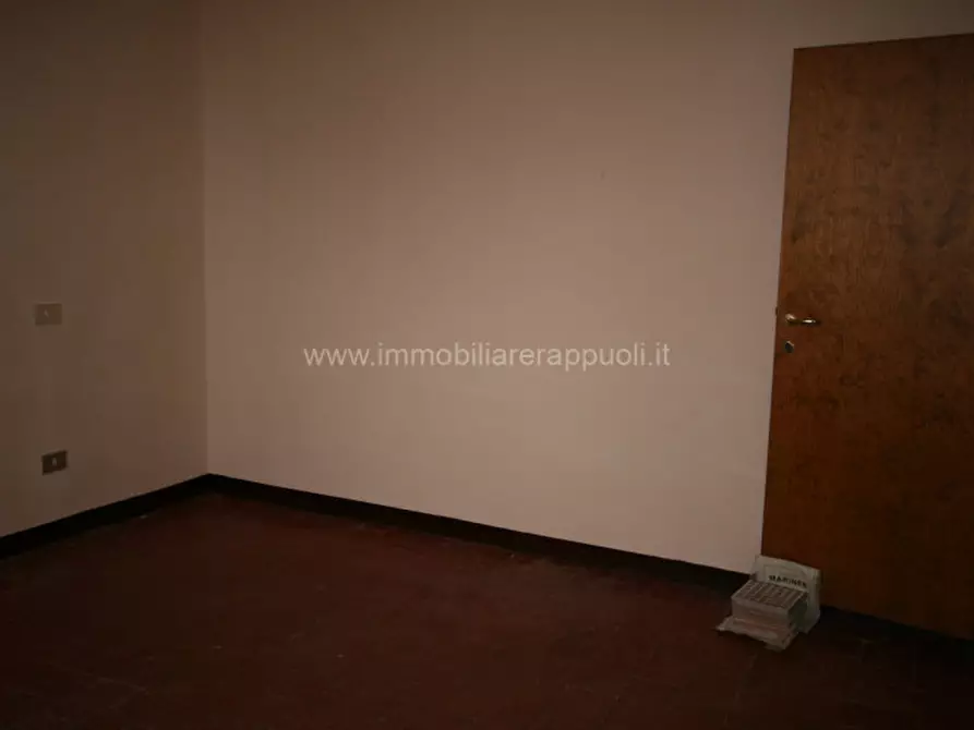 Immagine 3 di Appartamento in vendita  a Torrita Di Siena