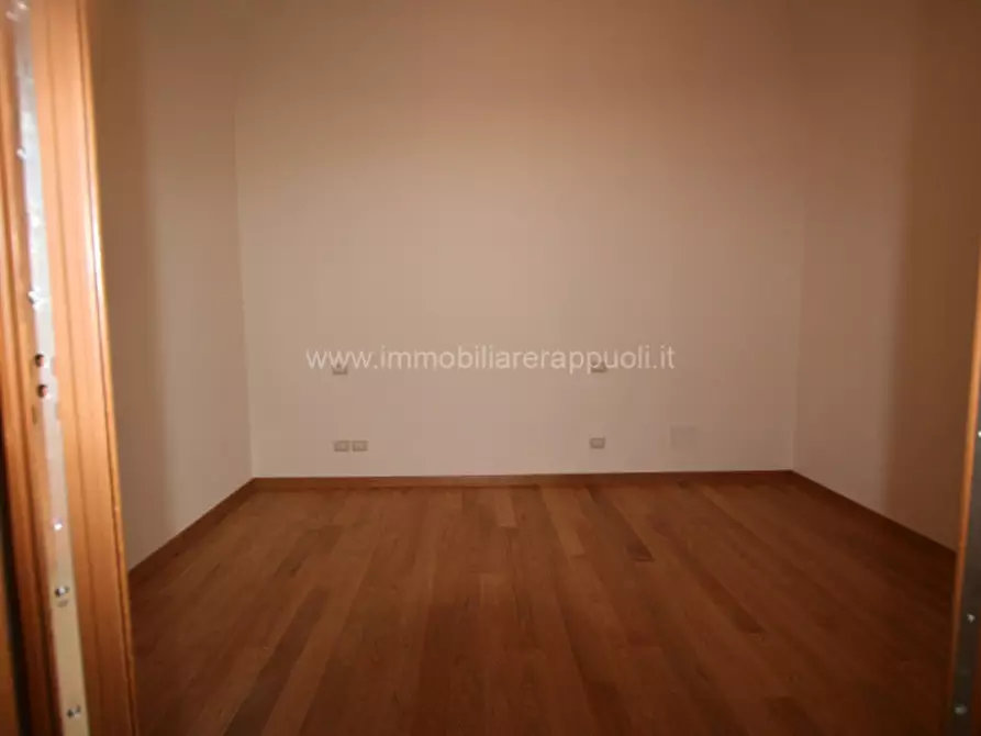 Immagine 7 di Appartamento in vendita  a Sinalunga