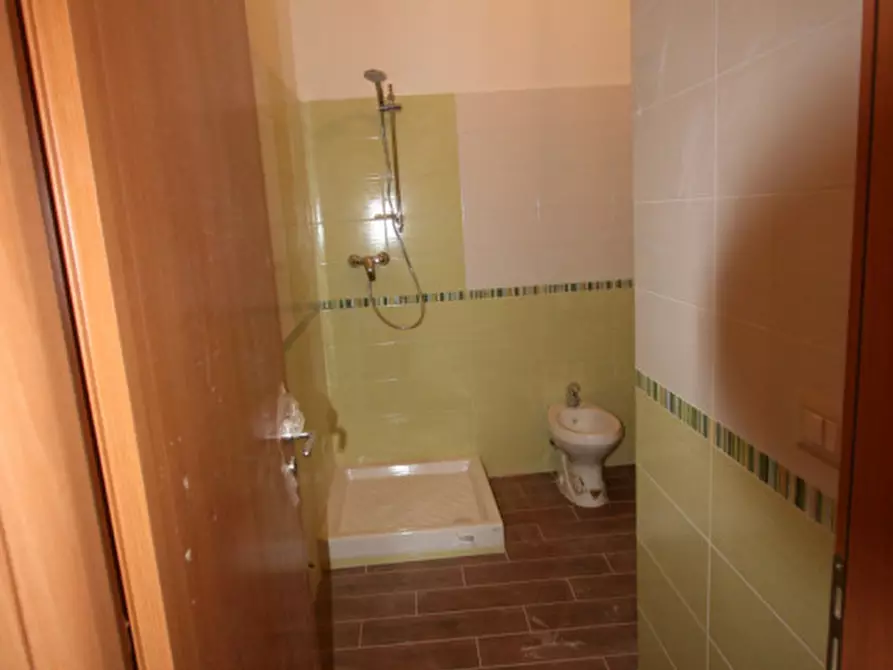 Immagine 10 di Appartamento in vendita  a Sinalunga