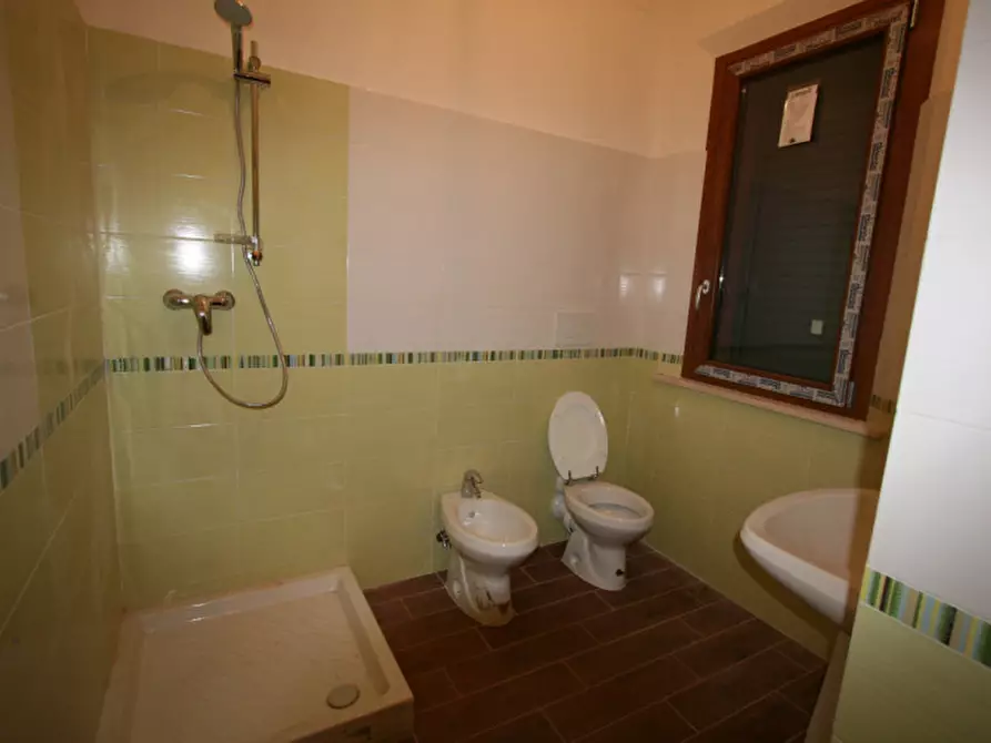 Immagine 11 di Appartamento in vendita  a Sinalunga
