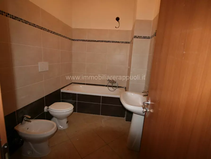 Immagine 3 di Appartamento in vendita  a Sinalunga