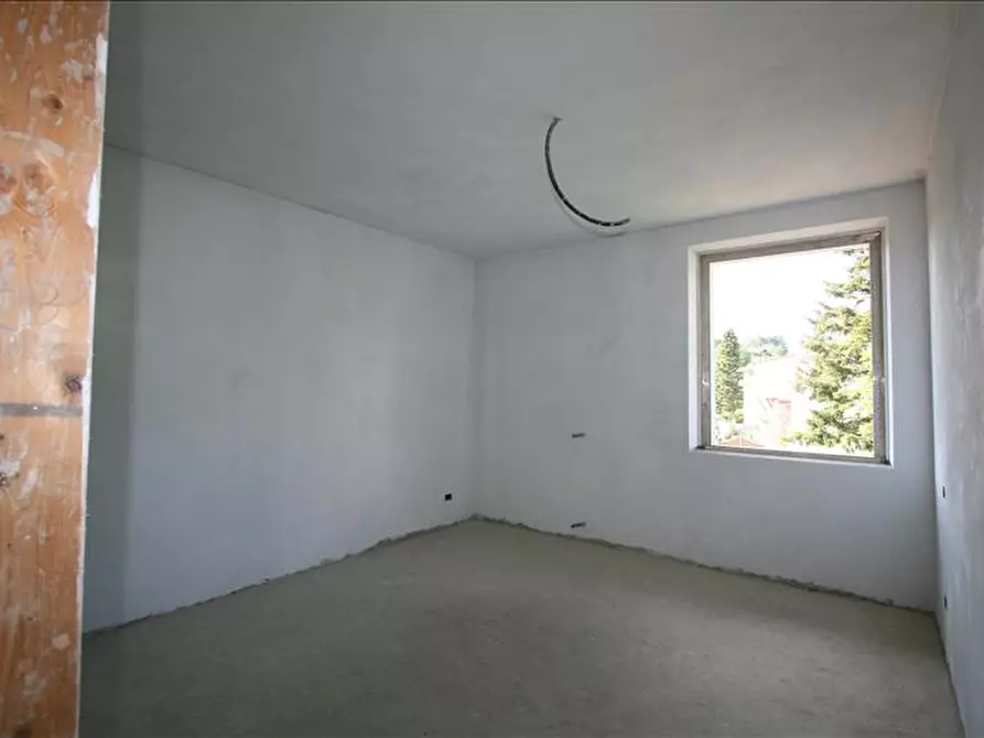 Immagine 7 di Appartamento in vendita  a Lucignano