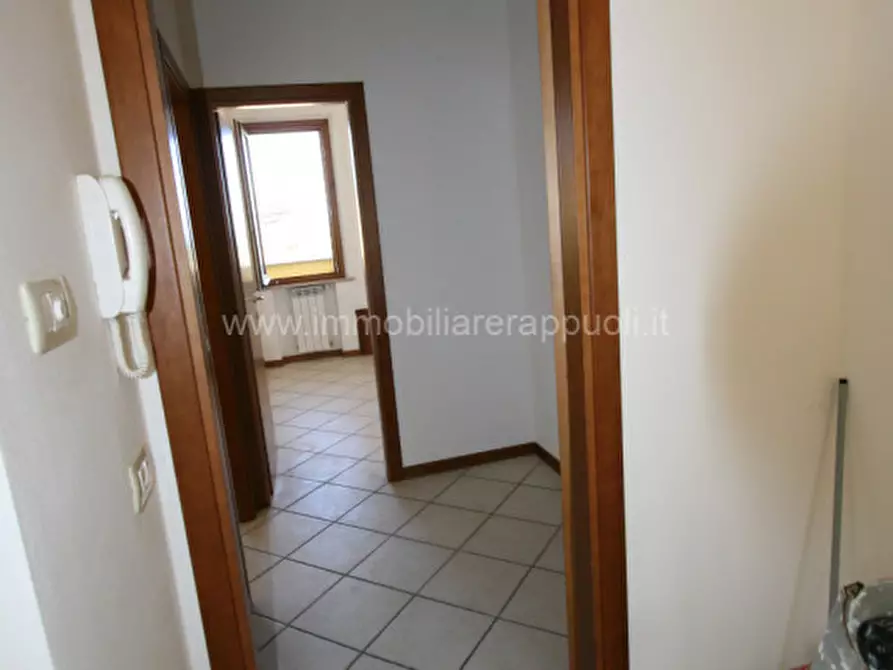 Immagine 1 di Appartamento in vendita  a Lucignano