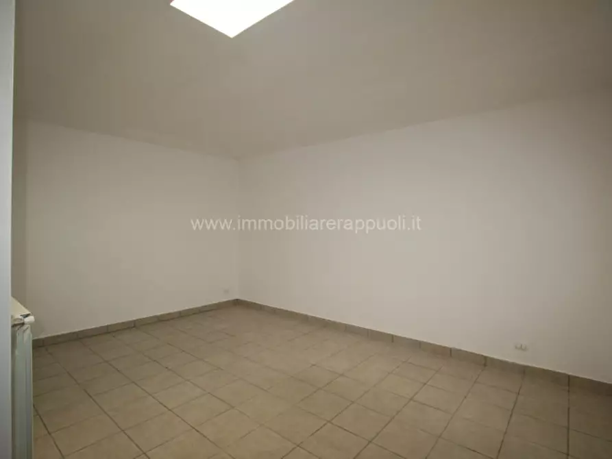 Immagine 1 di Appartamento in vendita  a Lucignano