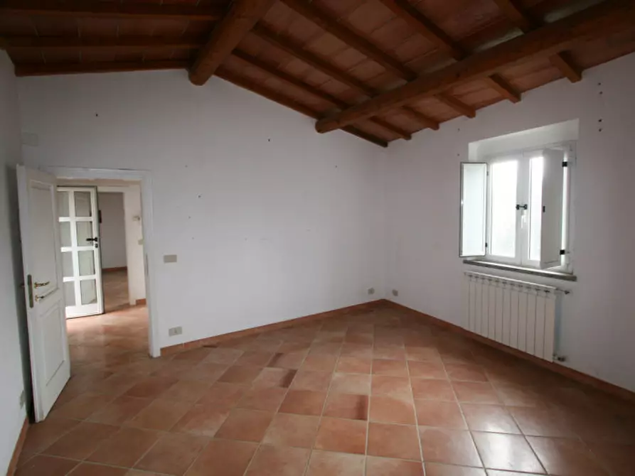 Immagine 43 di Rustico / casale in vendita  a Sinalunga