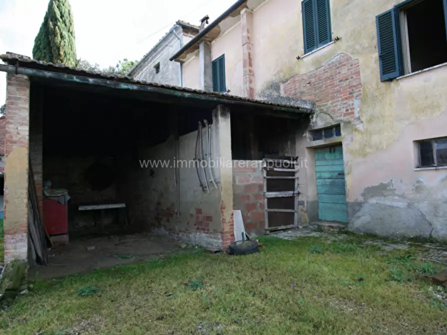Immagine 3 di Rustico / casale in vendita  a Cortona