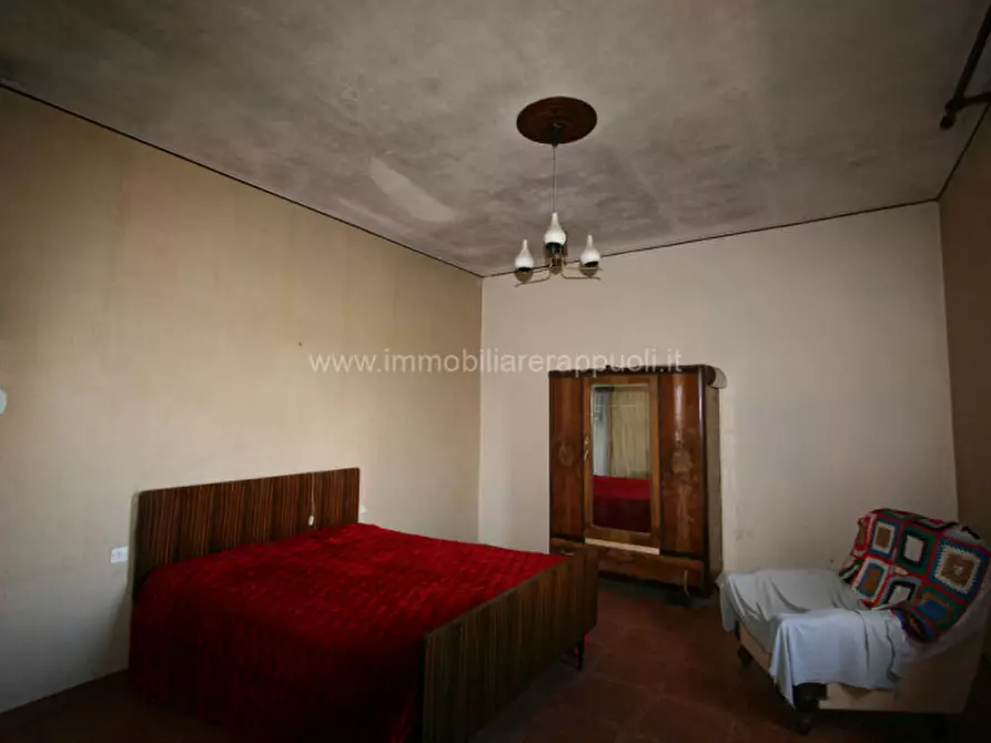 Immagine 15 di Rustico / casale in vendita  a Cortona