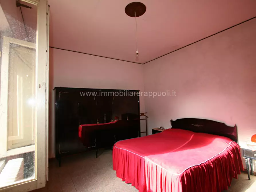 Immagine 16 di Rustico / casale in vendita  a Cortona