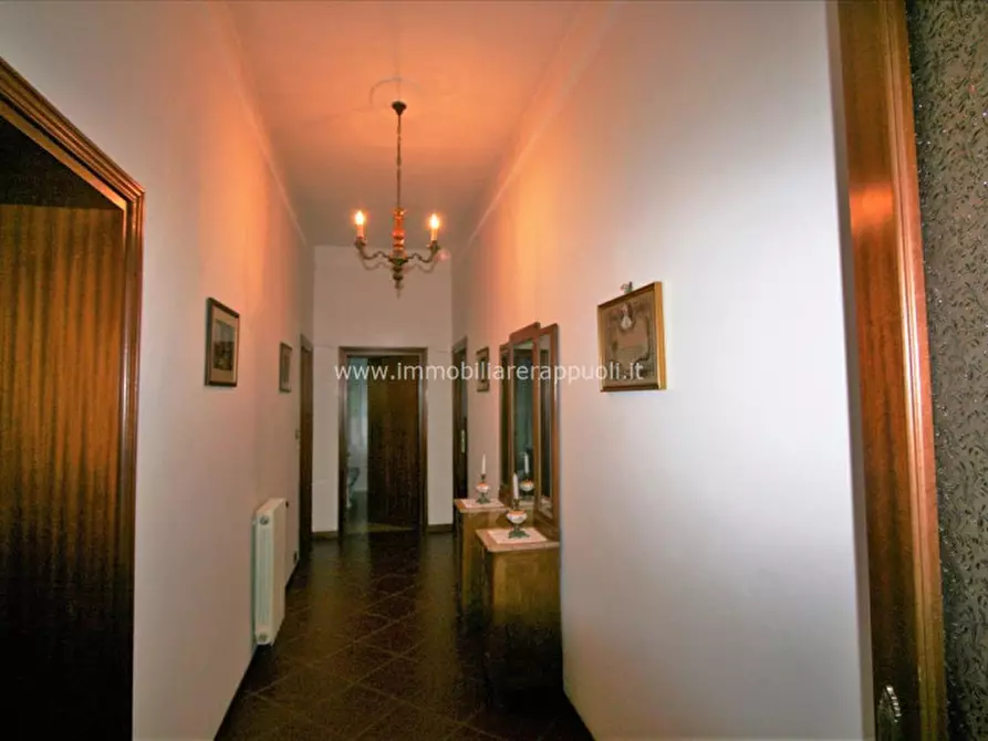 Immagine 21 di Casa indipendente in vendita  a Montepulciano