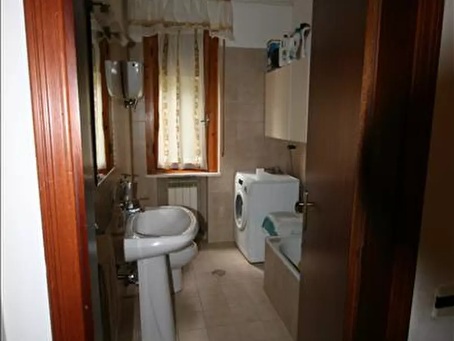 Immagine 6 di Appartamento in vendita  a Sinalunga