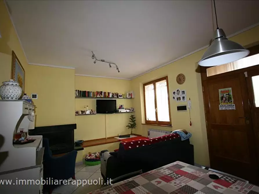 Immagine 4 di Appartamento in vendita  a Sinalunga