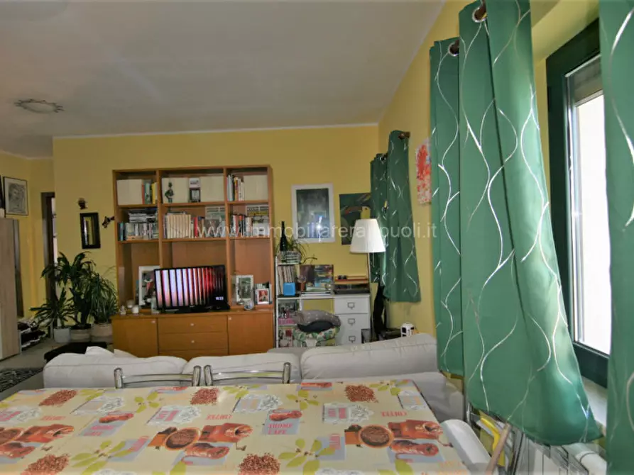 Immagine 2 di Appartamento in vendita  a Sinalunga