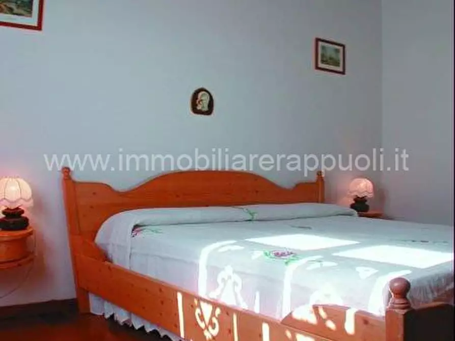 Immagine 6 di Rustico / casale in vendita  a Lucignano