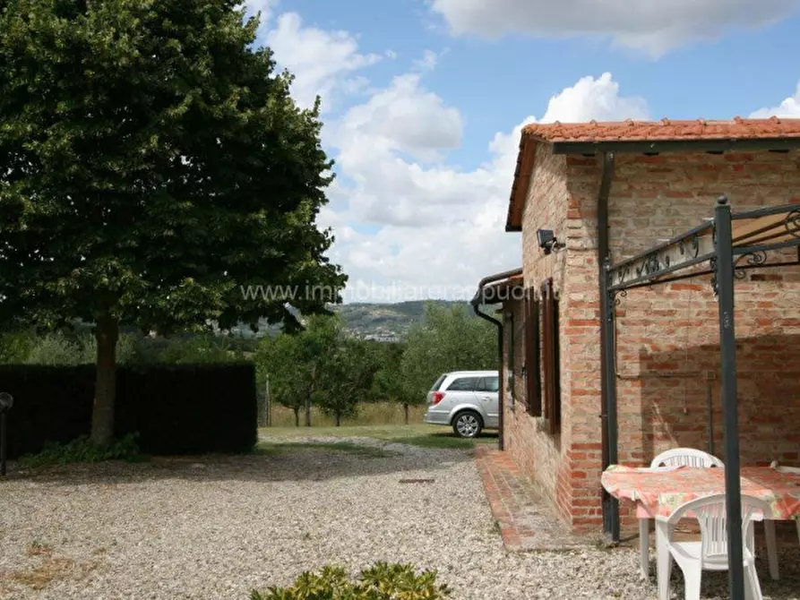 Immagine 12 di Rustico / casale in vendita  a Lucignano