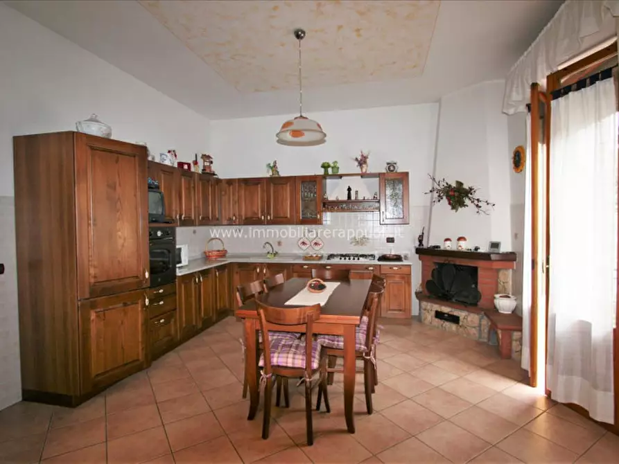 Immagine 6 di Appartamento in vendita  a Sinalunga