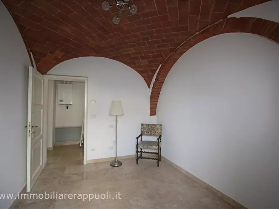 Immagine 8 di Appartamento in vendita  a Sinalunga