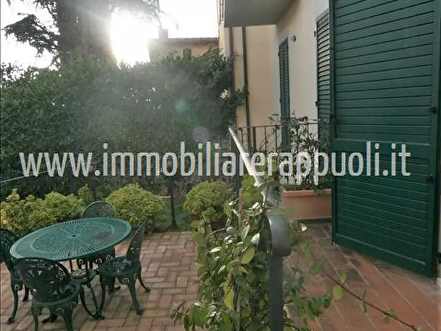 Immagine 14 di Appartamento in vendita  a Sinalunga