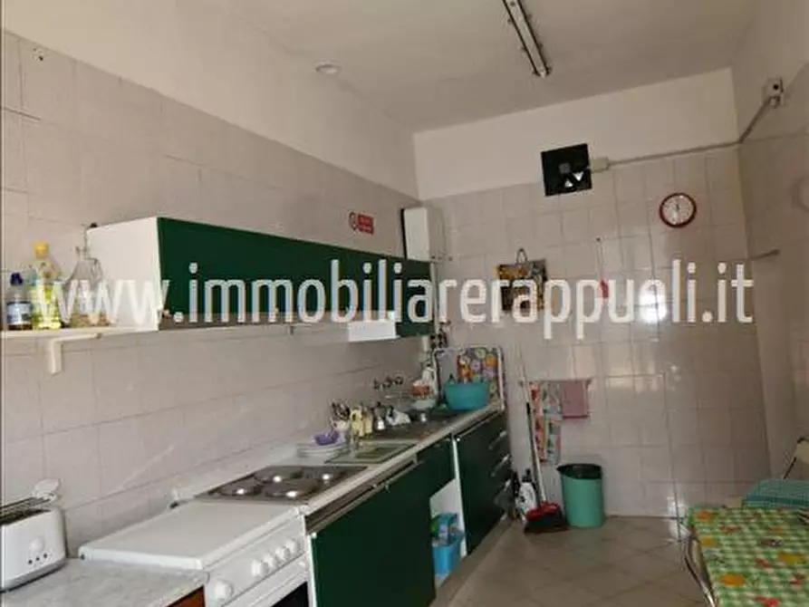 Immagine 3 di Rustico / casale in vendita  a Sinalunga