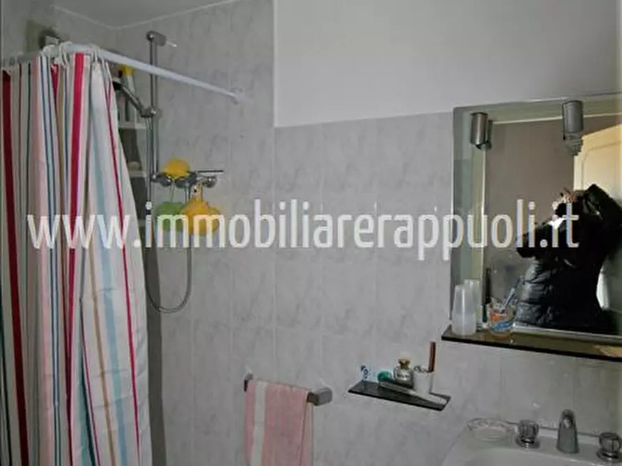 Immagine 20 di Rustico / casale in vendita  a Sinalunga