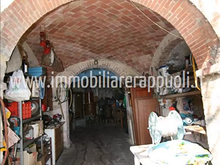 Immagine 38 di Rustico / casale in vendita  a Sinalunga