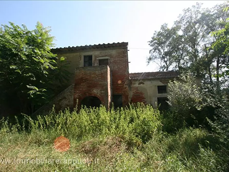 Immagine 5 di Rustico / casale in vendita  a Cortona