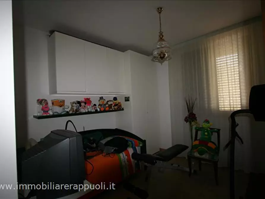 Immagine 6 di Attività commerciale in vendita  a Castel Del Piano