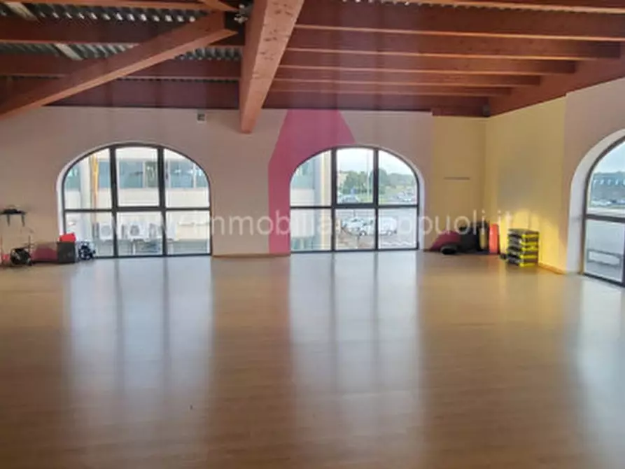 Immagine 2 di Magazzino in vendita  a Marciano Della Chiana