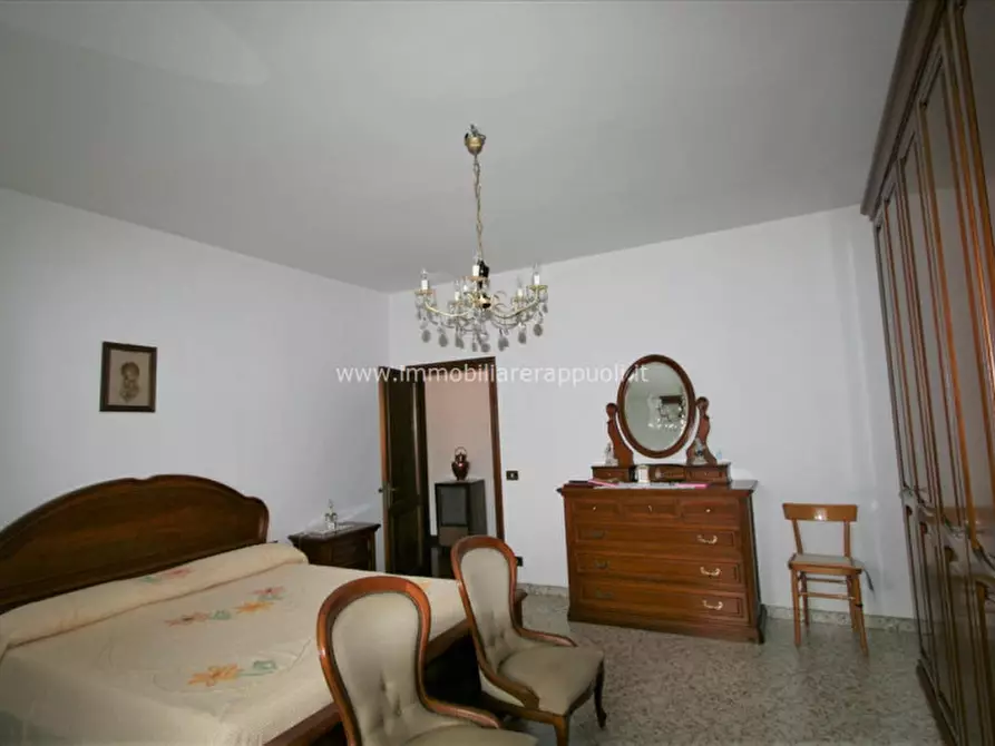 Immagine 4 di Appartamento in vendita  a Sinalunga