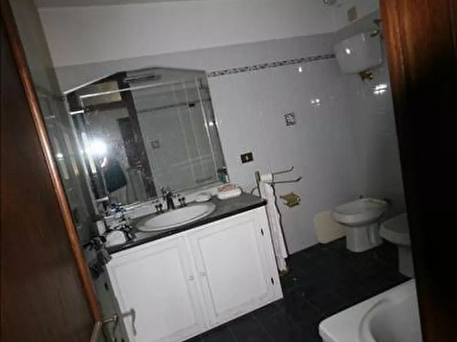 Immagine 7 di Casa indipendente in vendita  a Cortona