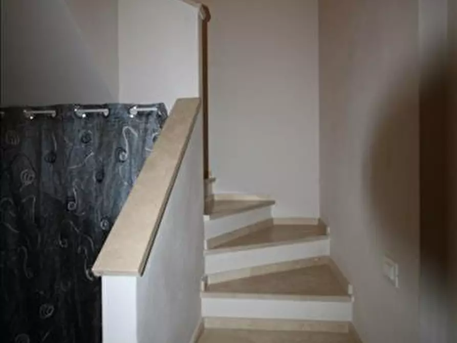 Immagine 5 di Appartamento in vendita  a Torrita Di Siena