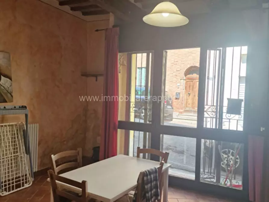 Immagine 2 di Appartamento in vendita  a Sinalunga