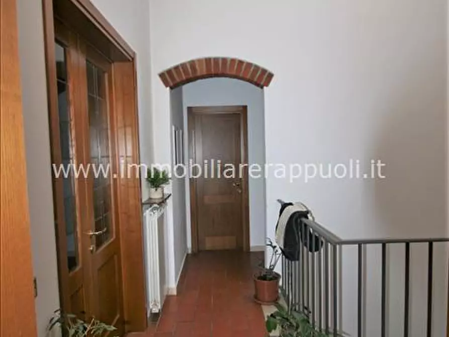 Immagine 4 di Casa indipendente in vendita  a Sinalunga