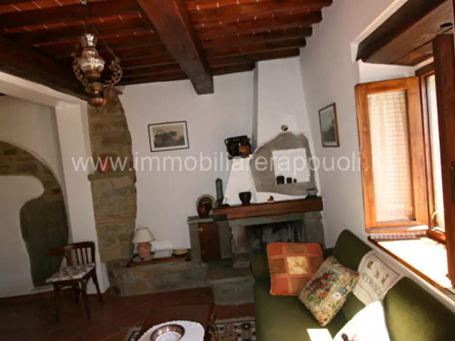 Immagine 21 di Rustico / casale in vendita  a Cortona