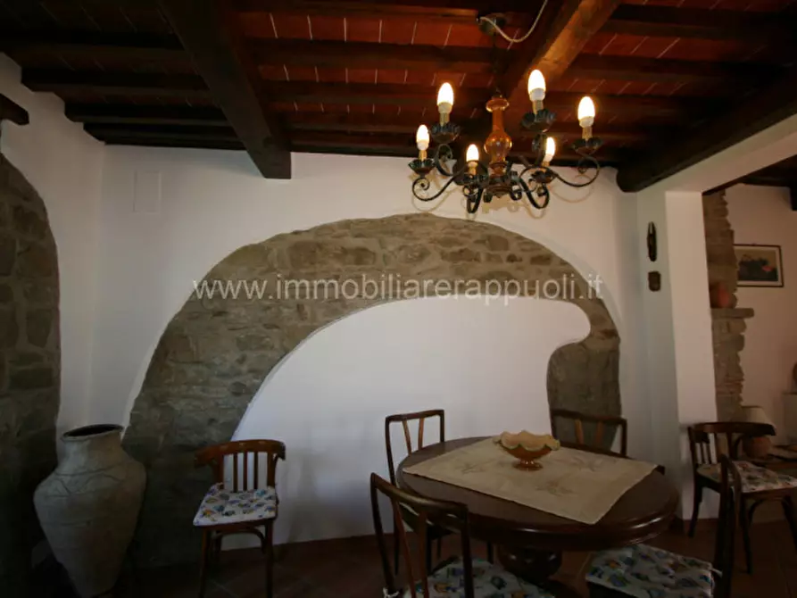 Immagine 25 di Rustico / casale in vendita  a Cortona