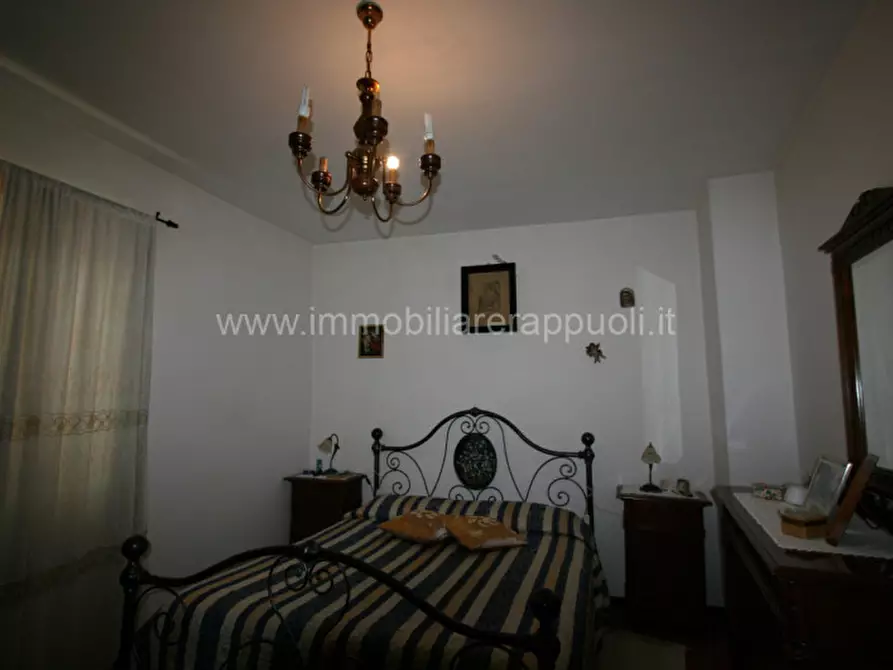 Immagine 43 di Rustico / casale in vendita  a Cortona