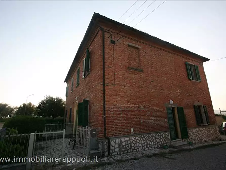 Immagine 4 di Casa indipendente in vendita  a Sinalunga