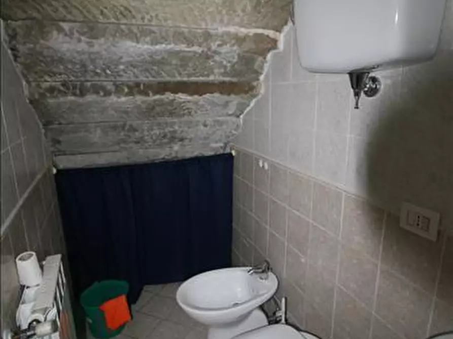 Immagine 10 di Casa indipendente in vendita  a Sinalunga