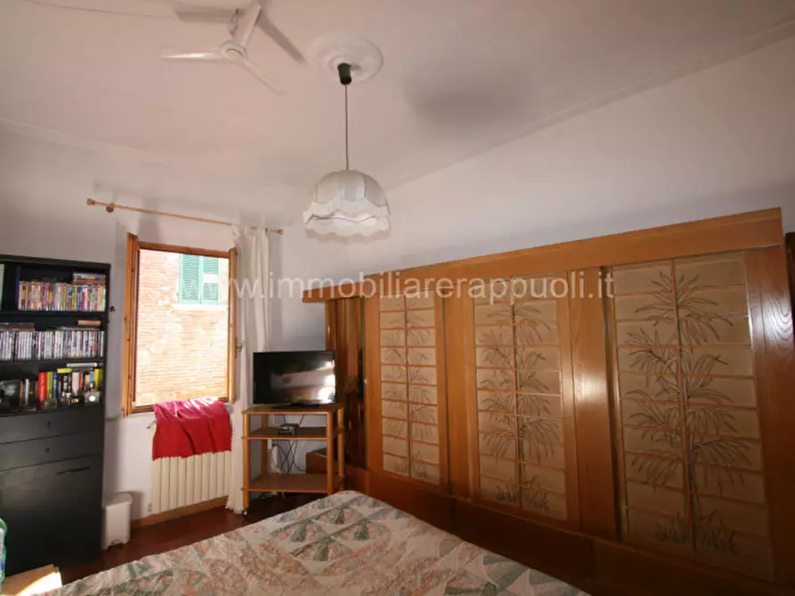 Immagine 24 di Casa indipendente in vendita  a Sinalunga