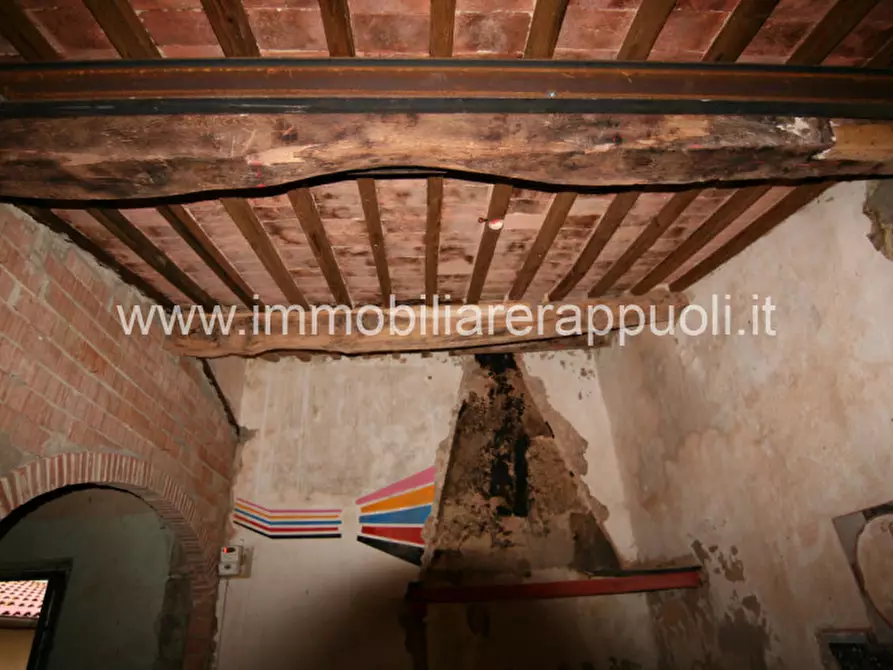 Immagine 6 di Appartamento in vendita  in via Spadaforte 10 a Sinalunga