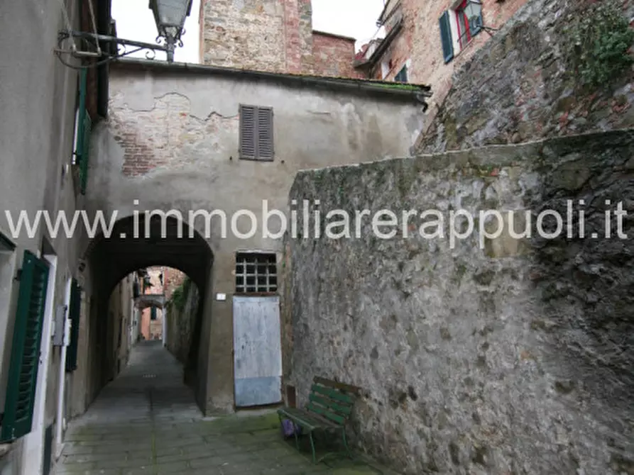 Immagine 10 di Appartamento in vendita  in via Spadaforte 10 a Sinalunga