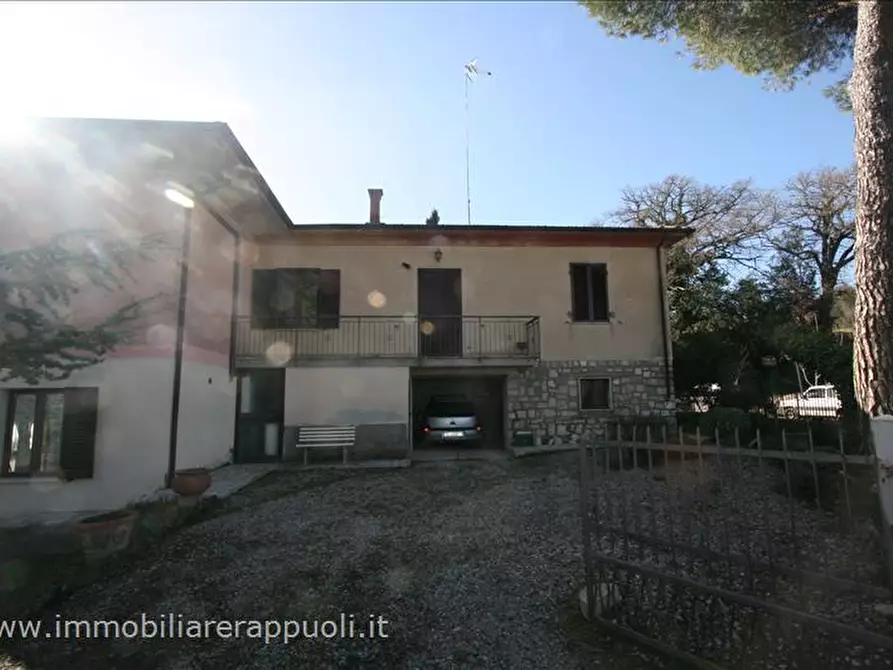 Immagine 1 di Casa indipendente in vendita  a Rapolano Terme