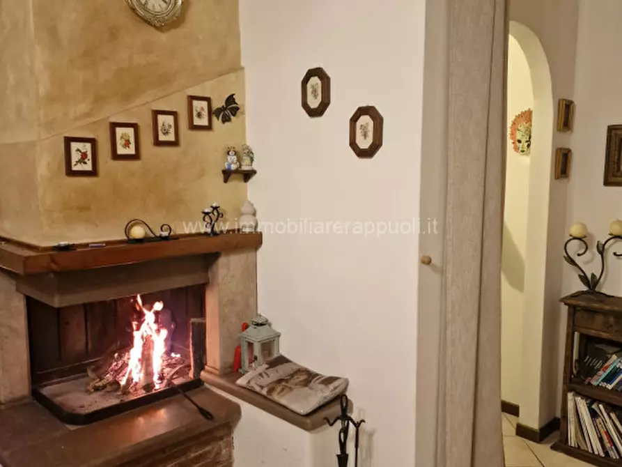 Immagine 5 di Appartamento in vendita  a Sinalunga