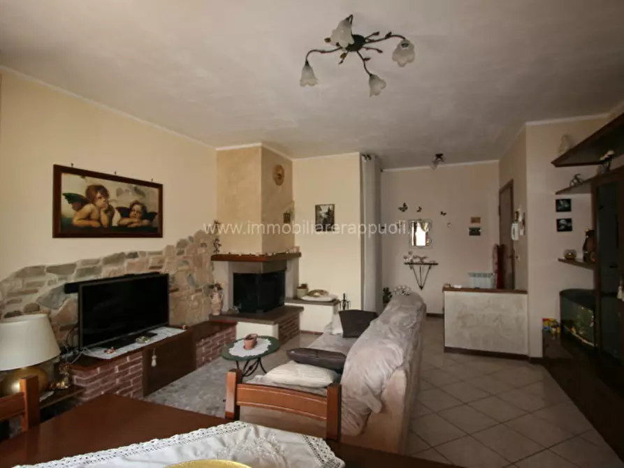 Immagine 6 di Appartamento in vendita  a Sinalunga