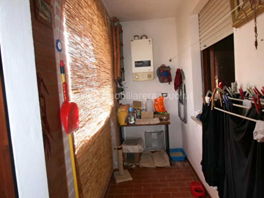 Immagine 8 di Appartamento in vendita  a Sinalunga