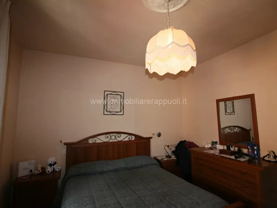 Immagine 10 di Appartamento in vendita  a Sinalunga