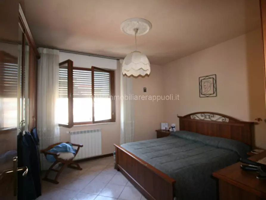 Immagine 16 di Appartamento in vendita  a Sinalunga