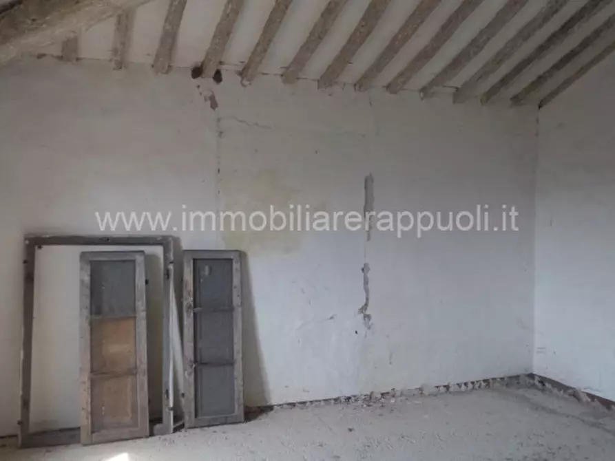 Immagine 32 di Rustico / casale in vendita  a Rapolano Terme