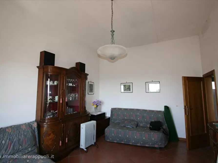 Immagine 2 di Appartamento in vendita  a Sinalunga