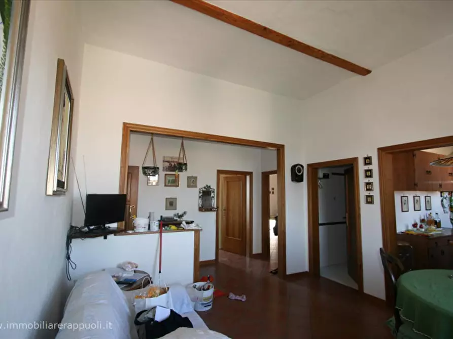 Immagine 8 di Appartamento in vendita  a Sinalunga